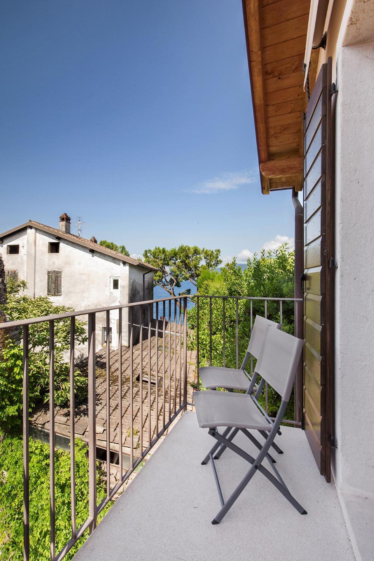 Residenza Vedovelli Torri Del Benaco Exterior foto