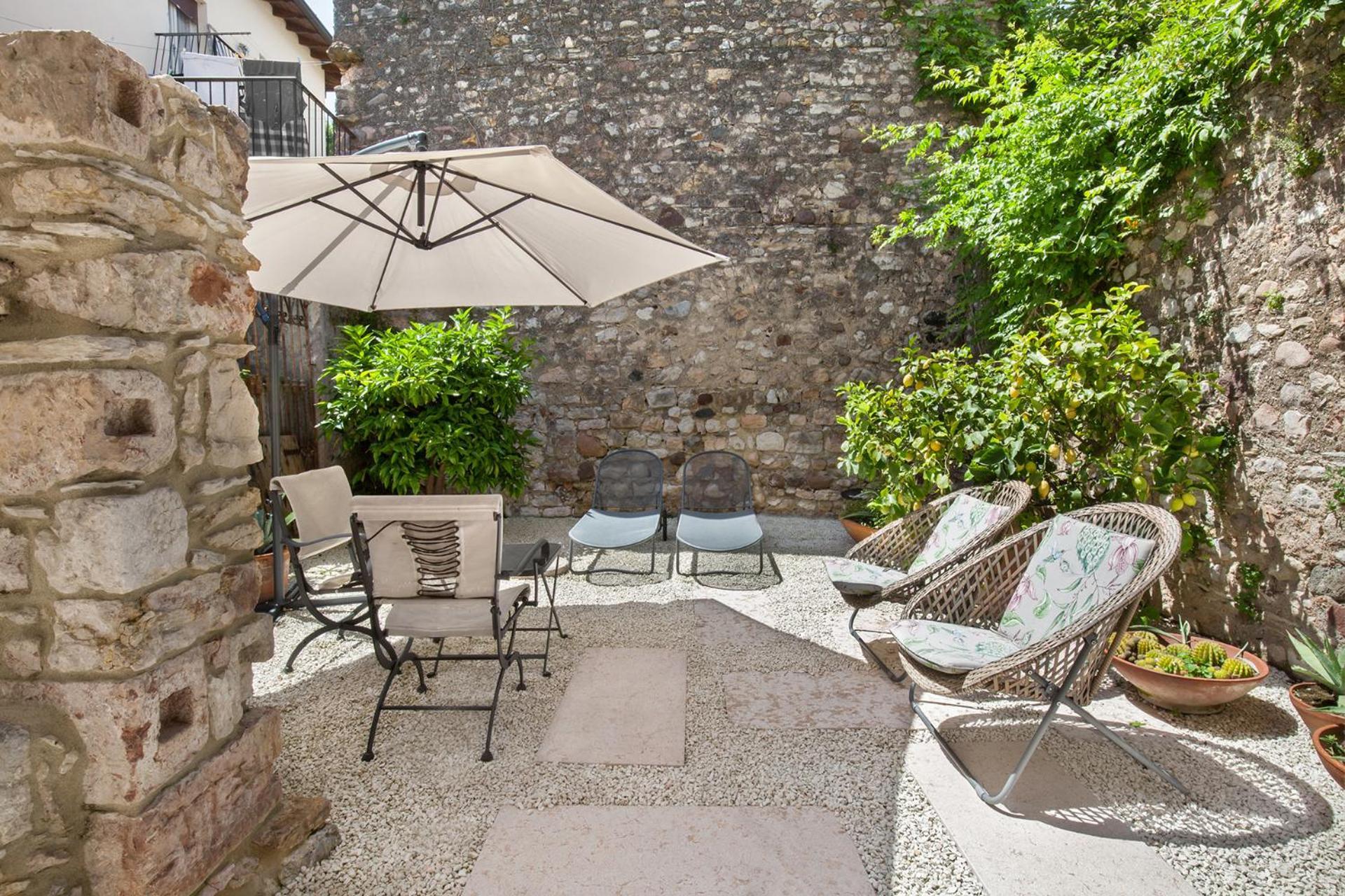 Residenza Vedovelli Torri Del Benaco Exterior foto